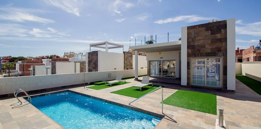 Villa in Villamartin, Alicante, Spain 3 bedrooms, 89 sq.m. No. 9224