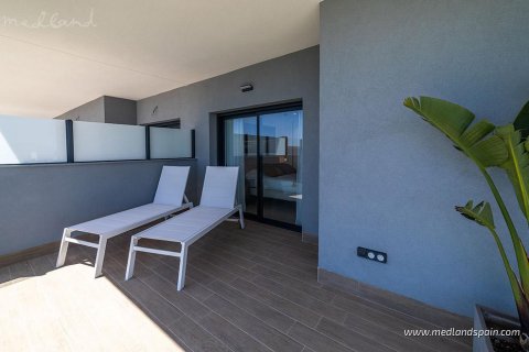 Apartment for sale in Gran Alacant, Alicante, Spain 3 bedrooms, 98 sq.m. No. 9492 - photo 5