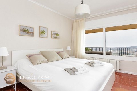 Villa for sale in Cabrils, Barcelona, Spain 6 bedrooms, 690 sq.m. No. 8841 - photo 11