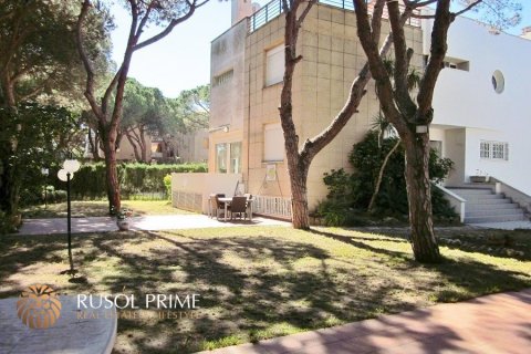Townhouse for sale in Gava, Barcelona, Spain 5 bedrooms, 250 sq.m. No. 8729 - photo 1