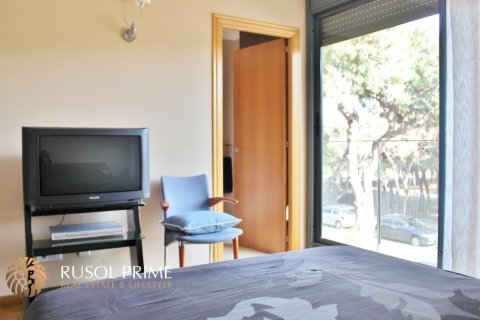 Townhouse for sale in Gava, Barcelona, Spain 3 bedrooms, 240 sq.m. No. 8680 - photo 12