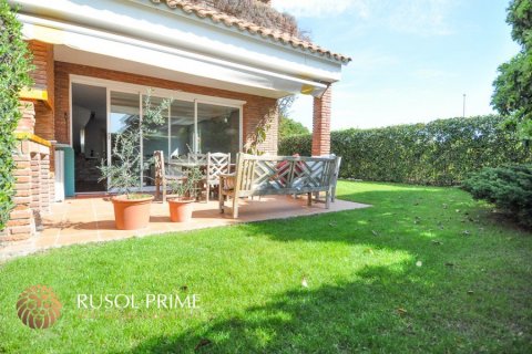 Townhouse for sale in Gava, Barcelona, Spain 4 bedrooms, 292 sq.m. No. 8860 - photo 10