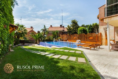 Townhouse for sale in Castelldefels, Barcelona, Spain 4 bedrooms, 500 sq.m. No. 8978 - photo 6