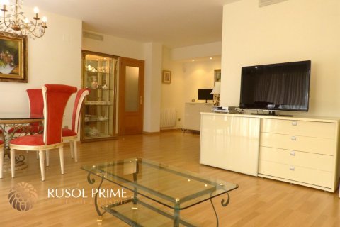 Apartment for sale in Gava, Barcelona, Spain 3 bedrooms, 120 sq.m. No. 8875 - photo 2