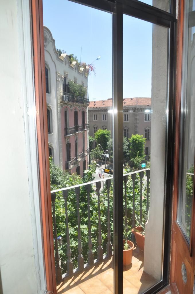 Apartamento en Barcelona, España 3 habitaciones, 109 m2 No. 15910