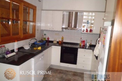 House for sale in Coma-Ruga, Tarragona, Spain 5 bedrooms, 260 sq.m. No. 11597 - photo 13