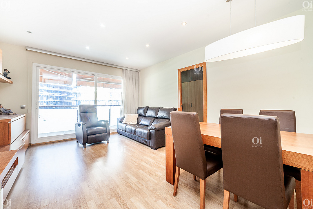 Apartment in Barcelona, Spain 4 rooms, 102 sq.m. No. 15912