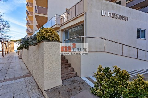Commercial property for sale in Platja D'aro, Girona, Spain 40 sq.m. No. 16831 - photo 1