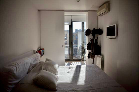 Apartment in Barcelona, Spain 2 rooms, 82 sq.m. No. 15908