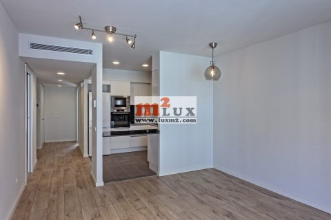 Apartment for rent in Barcelona, Spain 2 bedrooms, 99 sq.m. No. 16845 - photo 14