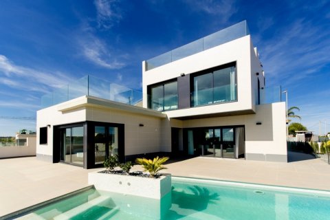 Villa for sale in Orihuela, Alicante, Spain 3 bedrooms, 193 sq.m. No. 12705 - photo 1