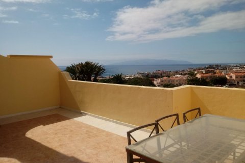 Apartment for sale in Torviscas, Tenerife, Spain 2 bedrooms, 80 sq.m. No. 18357 - photo 1