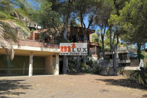 Villa for sale in Blanes, Girona, Spain 8 bedrooms, 463 sq.m. No. 16723 - photo 6