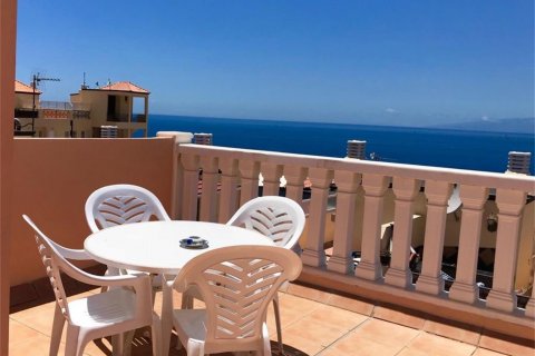 Penthouse for sale in Callao Salvaje, Tenerife, Spain 2 bedrooms, 69 sq.m. No. 18388 - photo 2