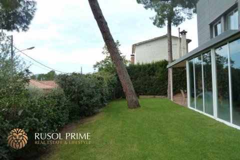 House for sale in Barcelona, Spain 3 bedrooms, 190 sq.m. No. 10295 - photo 13