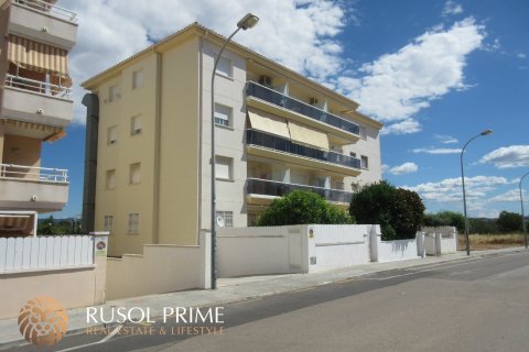 Apartment for sale in Coma-Ruga, Tarragona, Spain 3 bedrooms, 80 sq.m. No. 11621 - photo 2