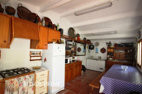 Villa for sale in Alaior, Menorca, Spain 4 bedrooms, 298 sq.m. No. 11373 - photo 8