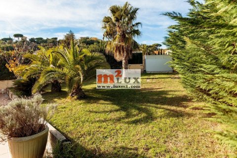 Villa for sale in Calonge, Girona, Spain 4 bedrooms, 404 sq.m. No. 16762 - photo 3
