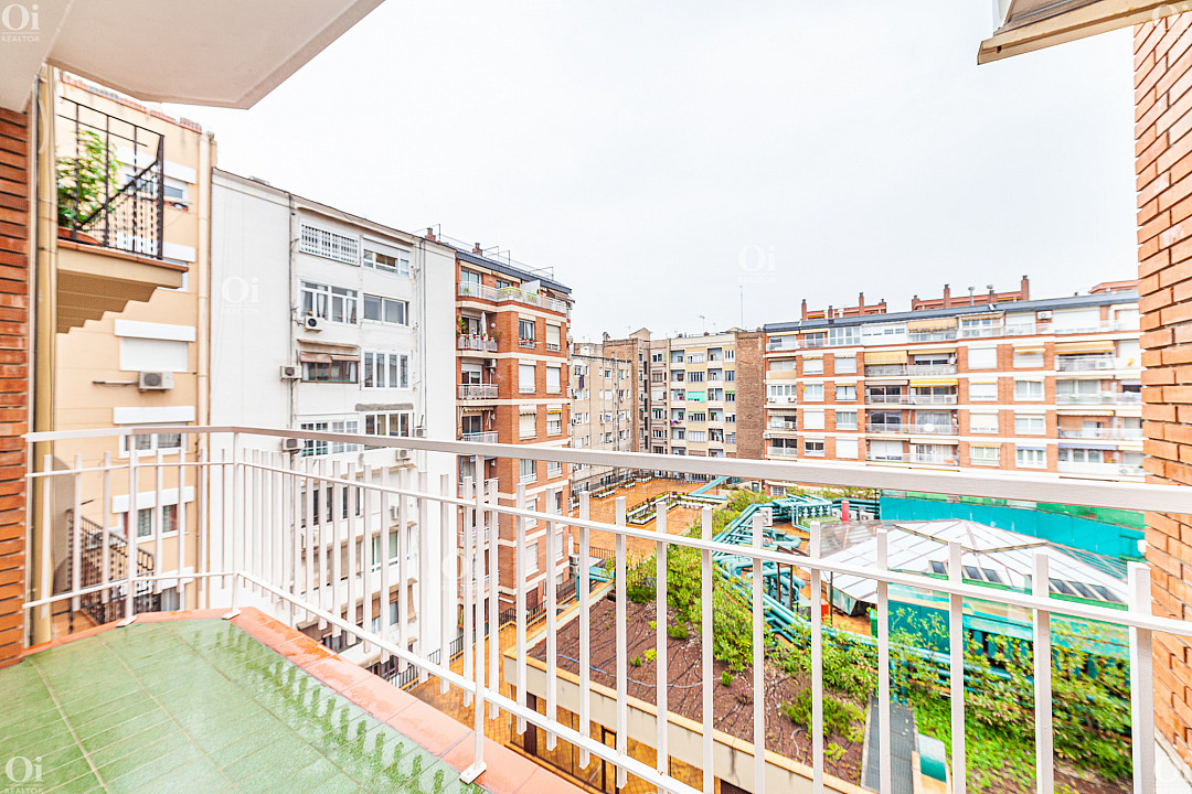 Wohnung in Barcelona, Spanien 3 Zimmer, 80 m2 Nr. 15872