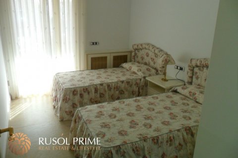 House for sale in Coma-Ruga, Tarragona, Spain 4 bedrooms, 300 sq.m. No. 12009 - photo 20