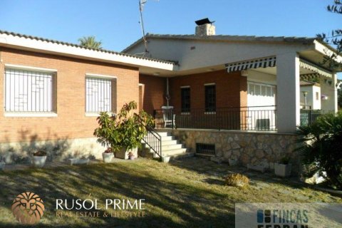 House for sale in Coma-Ruga, Tarragona, Spain 5 bedrooms, 160 sq.m. No. 11995 - photo 13
