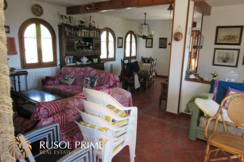 House for sale in Coma-Ruga, Tarragona, Spain 4 bedrooms, 165 sq.m. No. 11634 - photo 14