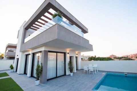 Villa for sale in Los Montesinos, Alicante, Spain 3 bedrooms, 105 sq.m. No. 13486 - photo 1