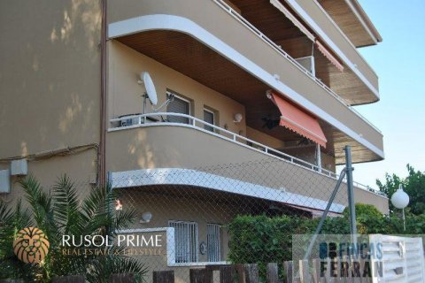 Apartment for sale in Coma-Ruga, Tarragona, Spain 3 bedrooms, 75 sq.m. No. 11596 - photo 3