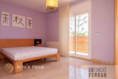 House for sale in Coma-Ruga, Tarragona, Spain 4 bedrooms, 280 sq.m. No. 11987 - photo 6