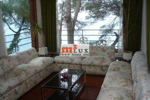 Villa for sale in Blanes, Girona, Spain 8 bedrooms, 463 sq.m. No. 16723 - photo 9
