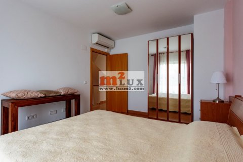 Townhouse for sale in Lloret de Mar, Girona, Spain 4 bedrooms, 264 sq.m. No. 16699 - photo 30