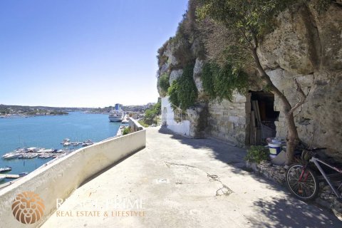 Townhouse for sale in Mahon, Menorca, Spain 3 bedrooms, 222 sq.m. No. 11241 - photo 7