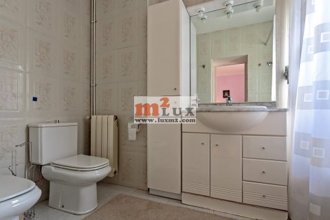 Townhouse for sale in Platja D'aro, Girona, Spain 3 bedrooms, 193 sq.m. No. 16823 - photo 18