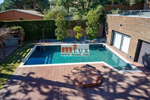 Villa for sale in Sant Feliu de Guixols, Girona, Spain 5 bedrooms, 575 sq.m. No. 16797 - photo 6