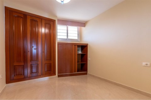 Apartment for sale in Playa Paraiso, Tenerife, Spain 2 bedrooms, 66 sq.m. No. 18363 - photo 18