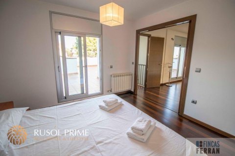 House for sale in Coma-Ruga, Tarragona, Spain 5 bedrooms, 350 sq.m. No. 11975 - photo 19