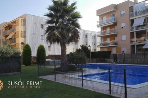 Apartment for sale in Coma-Ruga, Tarragona, Spain 4 bedrooms, 120 sq.m. No. 11736 - photo 1