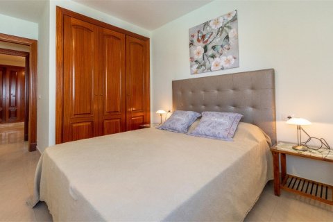 Apartment for sale in Playa Paraiso, Tenerife, Spain 2 bedrooms, 66 sq.m. No. 18363 - photo 11