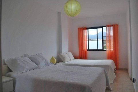 Apartment for sale in Playa Paraiso, Tenerife, Spain 2 bedrooms, 70 sq.m. No. 18347 - photo 9