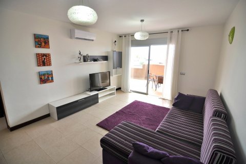 Apartment for sale in Playa Paraiso, Tenerife, Spain 2 bedrooms, 60 sq.m. No. 18345 - photo 3