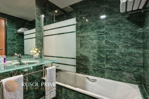 Hotel for sale in Barcelona, Spain No. 11952 - photo 7