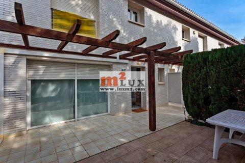 Townhouse for sale in Platja D'aro, Girona, Spain 3 bedrooms, 185 sq.m. No. 16790 - photo 5