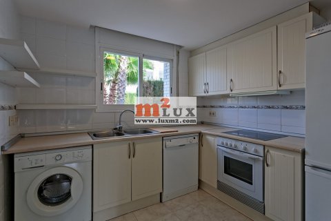 Townhouse for sale in Platja D'aro, Girona, Spain 3 bedrooms, 185 sq.m. No. 16790 - photo 17