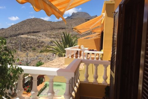 Apartment for sale in Chayofa, Tenerife, Spain 3 bedrooms, 105 sq.m. No. 18332 - photo 3