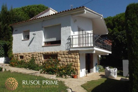 House for sale in Coma-Ruga, Tarragona, Spain 4 bedrooms, 150 sq.m. No. 11659 - photo 10