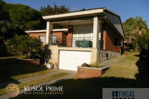 House for sale in Coma-Ruga, Tarragona, Spain 5 bedrooms, 160 sq.m. No. 11995 - photo 14