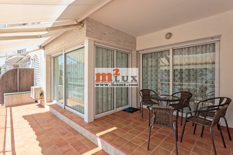 Apartment for sale in Platja D'aro, Girona, Spain 3 bedrooms, 119 sq.m. No. 16870 - photo 9