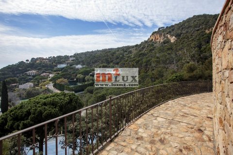 Villa for sale in Sant Feliu de Guixols, Girona, Spain 11 bedrooms, 980 sq.m. No. 16712 - photo 28