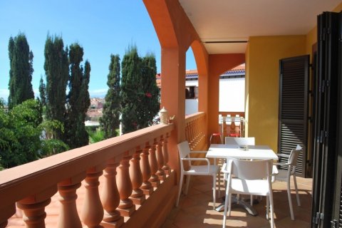 Apartment for sale in Adeje, Tenerife, Spain 3 bedrooms, 74 sq.m. No. 18341 - photo 3