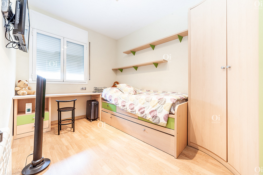 Apartment in Barcelona, Spain 4 rooms, 102 sq.m. No. 15912